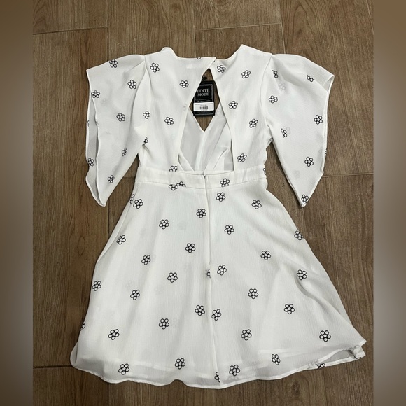 NWT Essue Floral Print White Dress - Picture 4 of 4